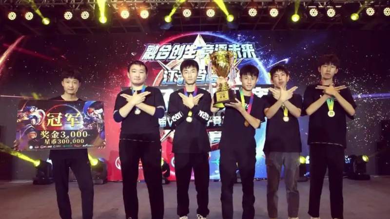 Faker选手职业生涯全解析：从天才少年到英雄联盟传奇中单